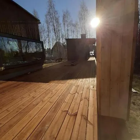 Vierastupa Laehellae Keskustaa