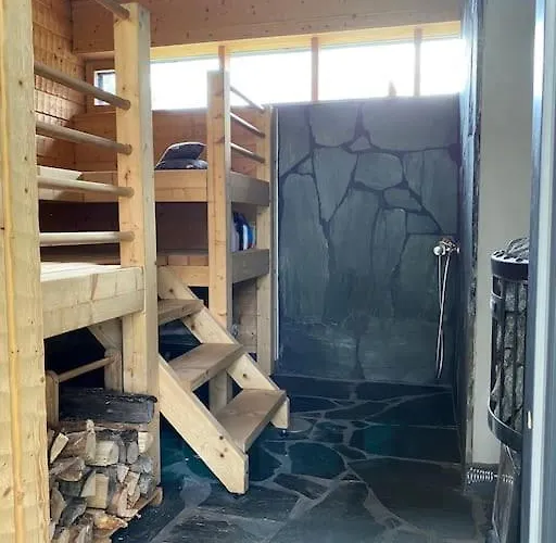 Vierastupa Laehellae Keskustaa Oulu